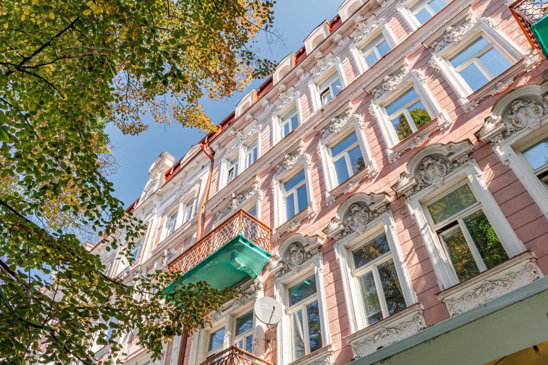 Pronájem bytu 2+1 76 m², nábřeží Jana Palacha, Karlovy Vary, Karlovarský kraj Pronájem bytu 2+1 76 m², nábřeží Jana Palacha, Karlovy Vary, Karlovarský kraj