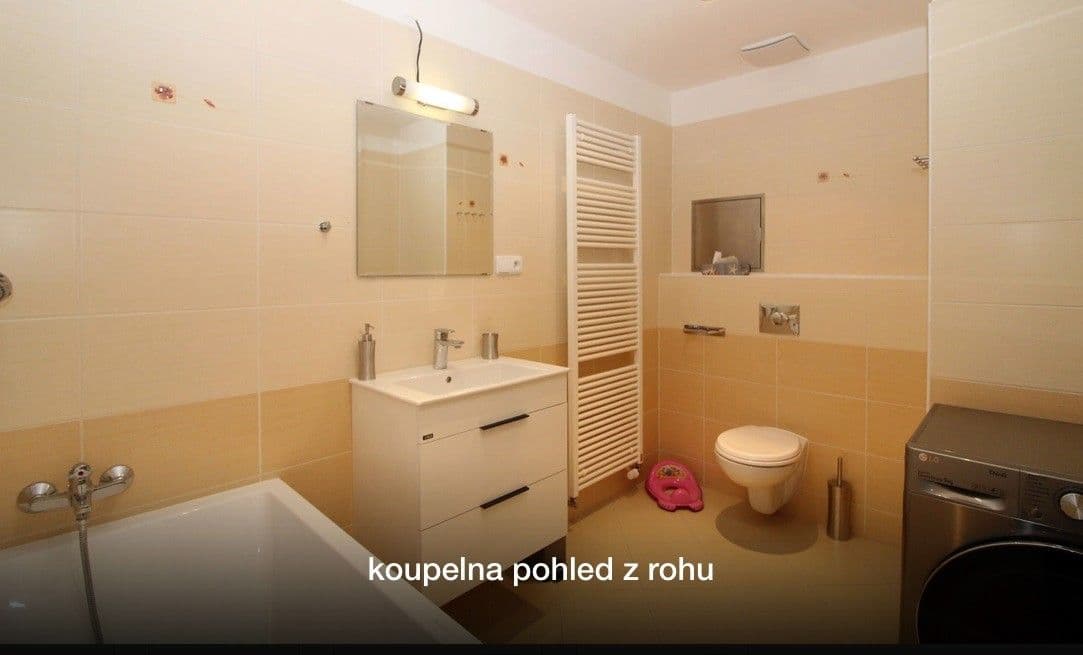 Pronájem bytu 2+kk 43 m², K Dálnici, Praha, Praha Pronájem bytu 2+kk 43 m², K Dálnici, Praha, Praha