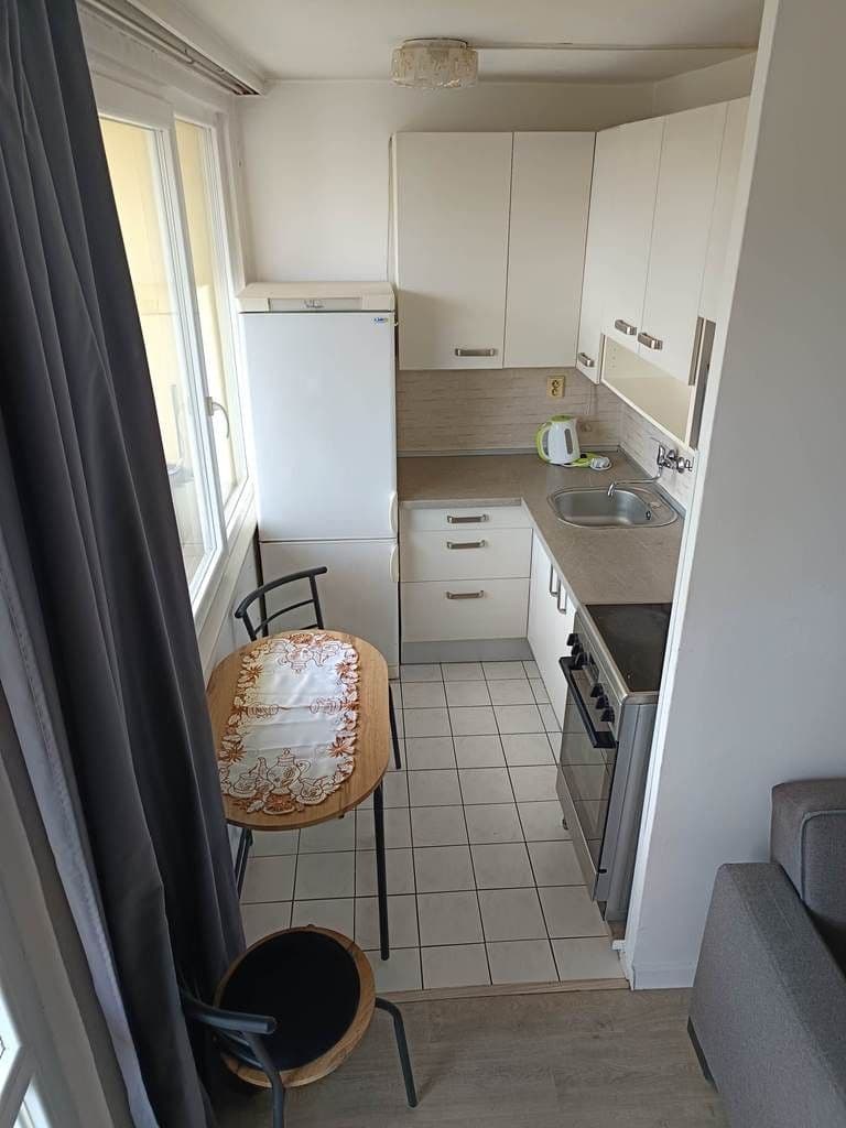 Pronájem bytu 1+kk 29 m², Jiráskova, Pardubice, Pardubický kraj Pronájem bytu 1+kk 29 m², Jiráskova, Pardubice, Pardubický kraj