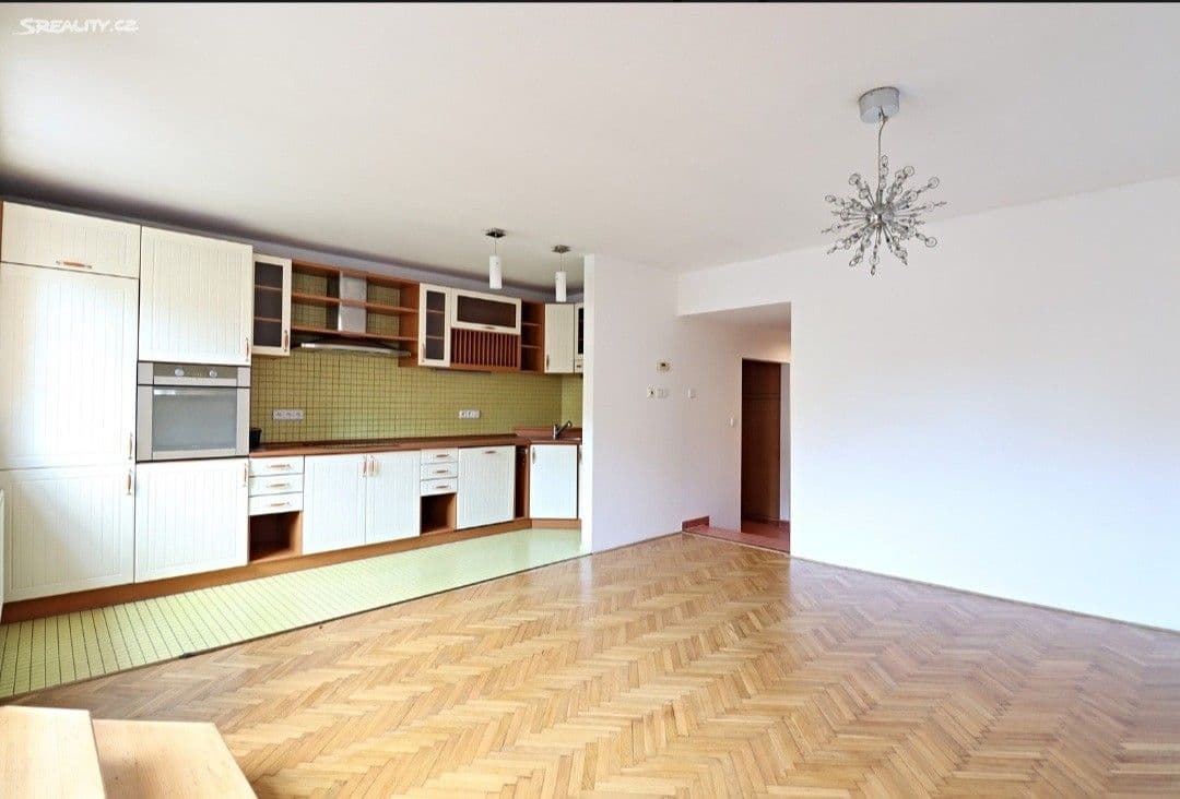 Pronájem bytu 3+kk 80 m², 5. května, Horšovský Týn, Plzeňský kraj Pronájem bytu 3+kk 80 m², 5. května, Horšovský Týn, Plzeňský kraj