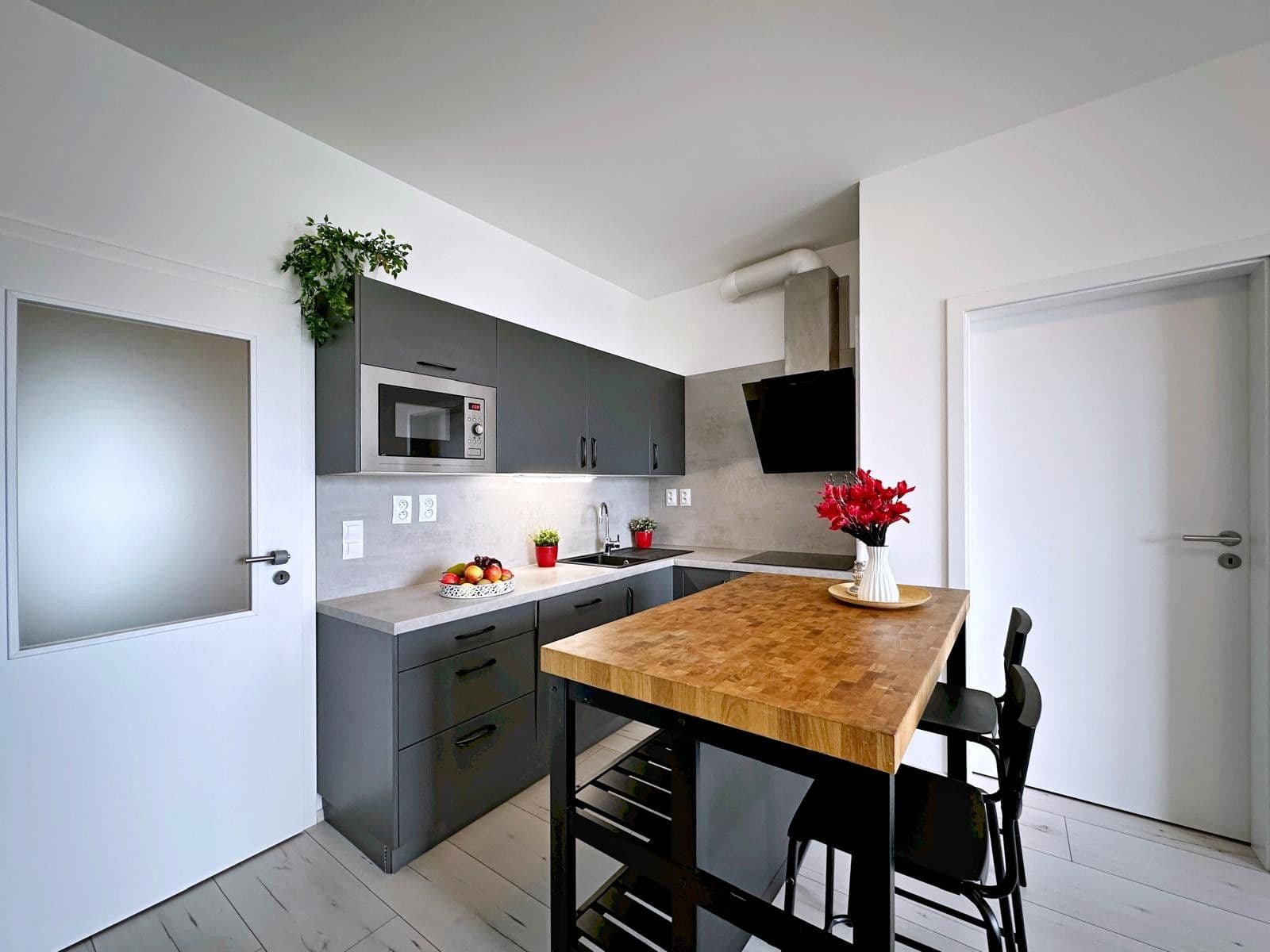 Prodej bytu 3+kk 67 m², Na Zlaté stoce, České Budějovice, Jihočeský kraj Prodej bytu 3+kk 67 m², Na Zlaté stoce, České Budějovice, Jihočeský kraj