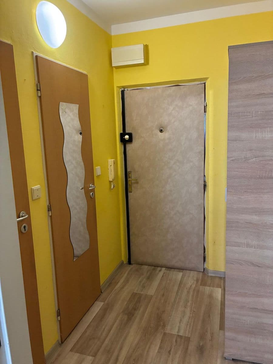 Pronájem bytu 1+1 38 m², Na Domovině, Praha, Praha Pronájem bytu 1+1 38 m², Na Domovině, Praha, Praha