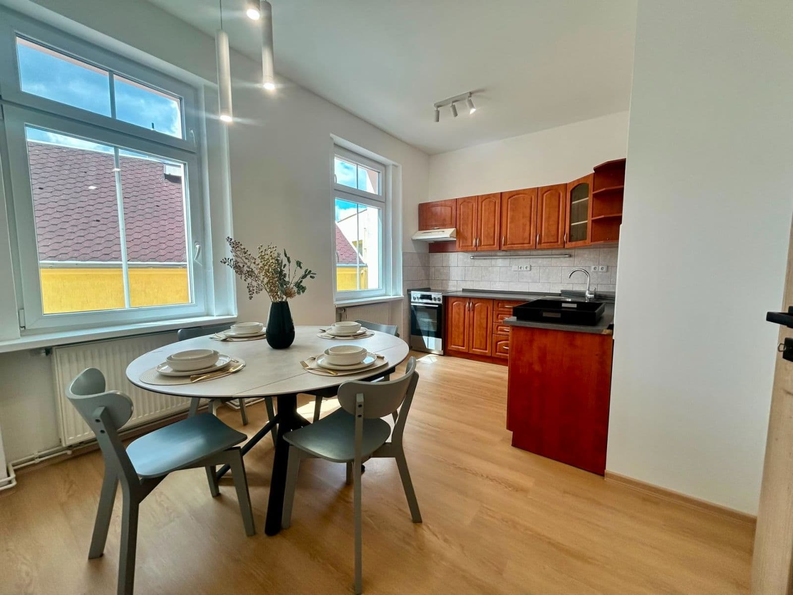 Prodej bytu 2+1 63 m², 1. máje, Hrádek nad Nisou, Liberecký kraj Prodej bytu 2+1 63 m², 1. máje, Hrádek nad Nisou, Liberecký kraj