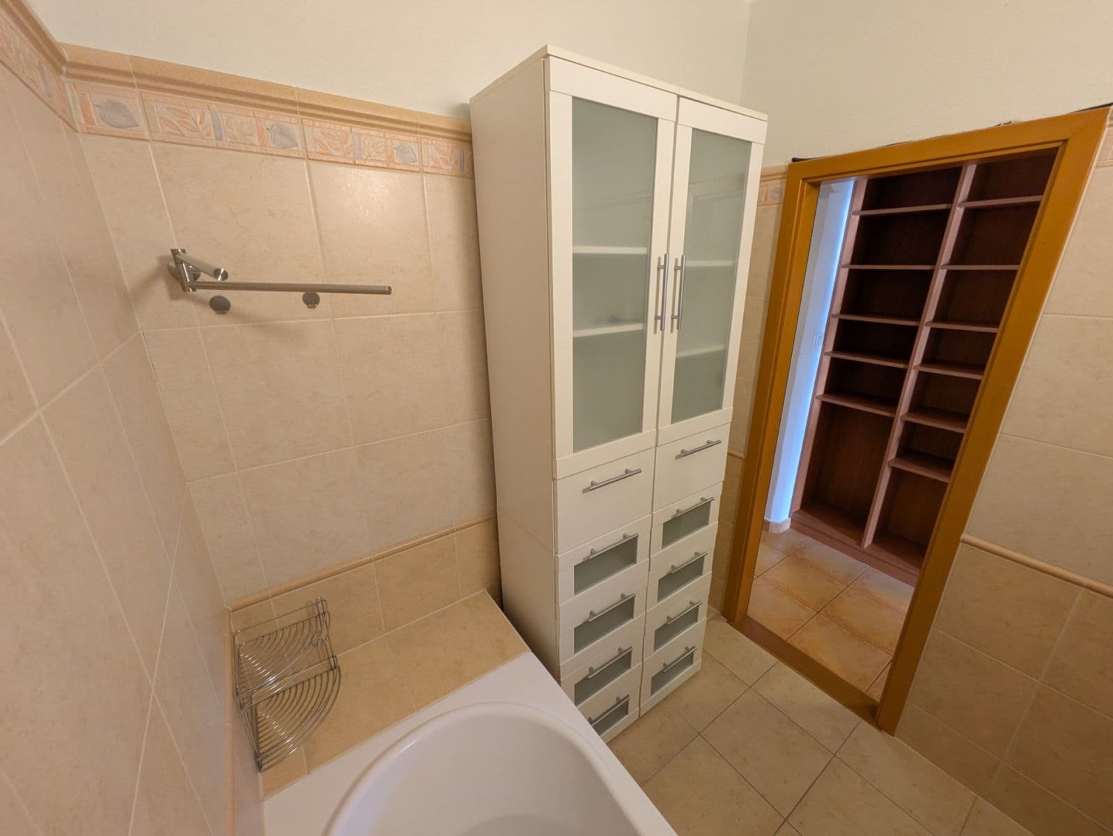 Pronájem bytu 3+1 69 m², Koprivnická, Dúbravka, Bratislavský kraj Pronájem bytu 3+1 69 m², Koprivnická, Dúbravka, Bratislavský kraj