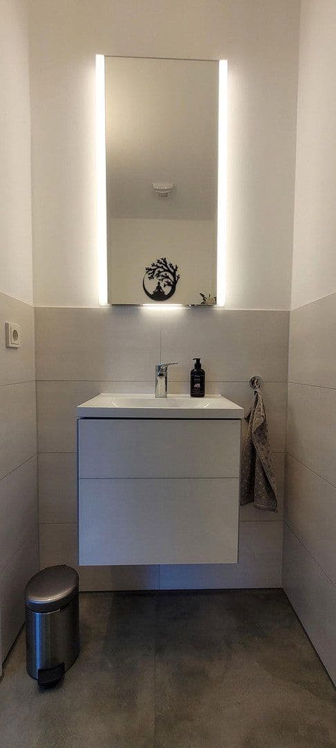 Prodej domu 145 m², pozemek 288 m², Zukowostraße 2, D - 90530 Wendelstein / Bayern, Wendelstein, Bavorsko Prodej domu 145 m², pozemek 288 m², Zukowostraße 2, D - 90530 Wendelstein / Bayern, Wendelstein, Bavorsko