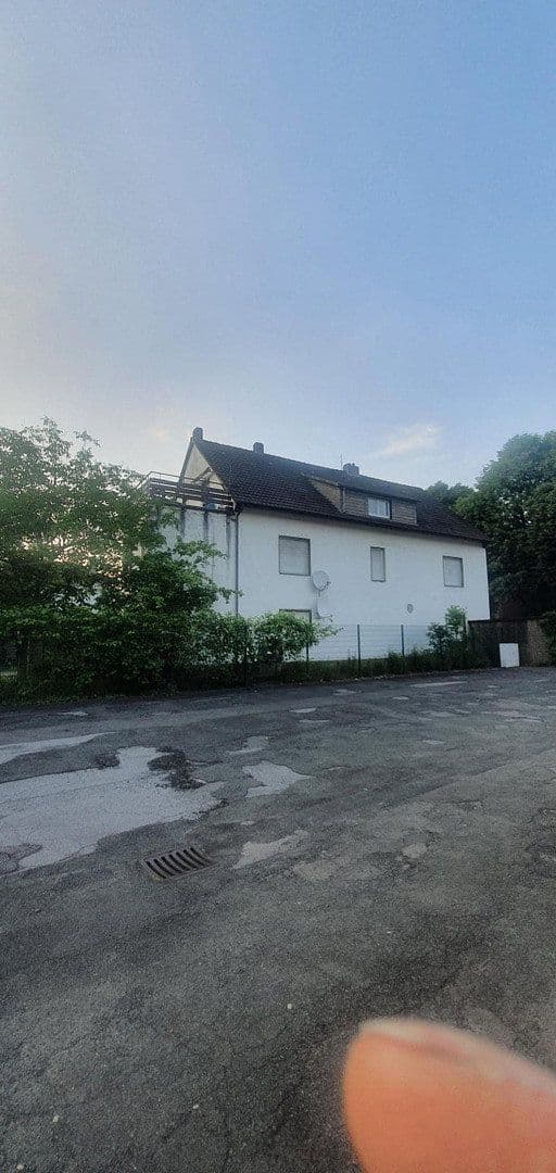 Prodej domu 315 m², pozemek 652 m², Ütterlingser Str. 23, Werdohl, Severní Porýní-Vestfálsko Prodej domu 315 m², pozemek 652 m², Ütterlingser Str. 23, Werdohl, Severní Porýní-Vestfálsko