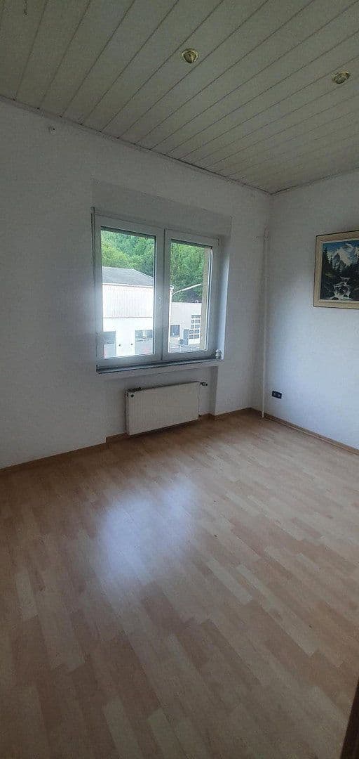 Prodej domu 315 m², pozemek 652 m², Ütterlingser Str. 23, Werdohl, Severní Porýní-Vestfálsko Prodej domu 315 m², pozemek 652 m², Ütterlingser Str. 23, Werdohl, Severní Porýní-Vestfálsko