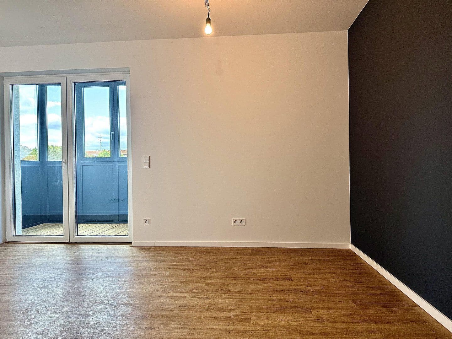 Pronájem bytu 1+1 28 m², Berlin, Berlín Pronájem bytu 1+1 28 m², Berlin, Berlín
