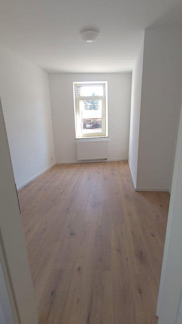 Prodej bytu 3+1 87 m², Hauptstraße 164, Bellheim, Porýní-Falc Prodej bytu 3+1 87 m², Hauptstraße 164, Bellheim, Porýní-Falc