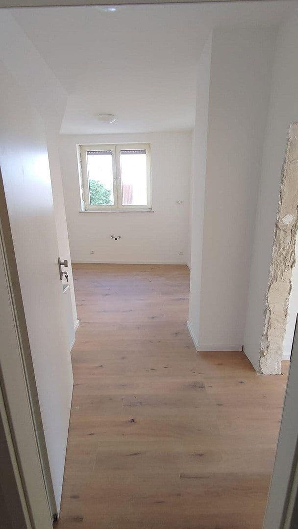 Prodej bytu 3+1 87 m², Hauptstraße 164, Bellheim, Porýní-Falc Prodej bytu 3+1 87 m², Hauptstraße 164, Bellheim, Porýní-Falc