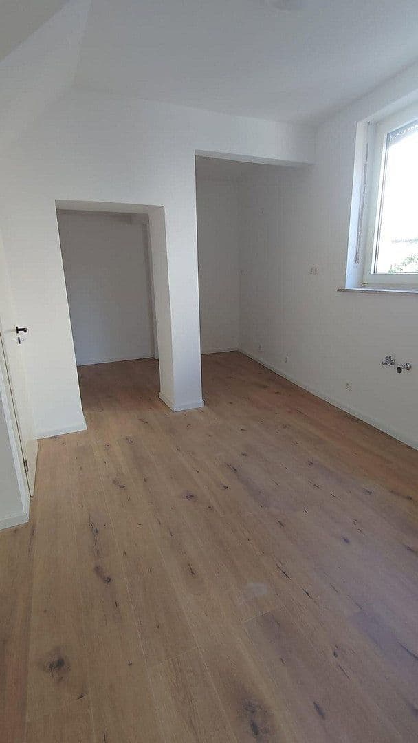 Prodej bytu 3+1 87 m², Hauptstraße 164, Bellheim, Porýní-Falc Prodej bytu 3+1 87 m², Hauptstraße 164, Bellheim, Porýní-Falc