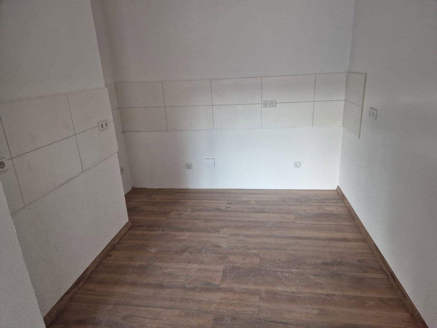 Pronájem bytu 5+1 120 m², Dankelsbachstrasse 41, Pirmasens, Porýní-Falc Pronájem bytu 5+1 120 m², Dankelsbachstrasse 41, Pirmasens, Porýní-Falc