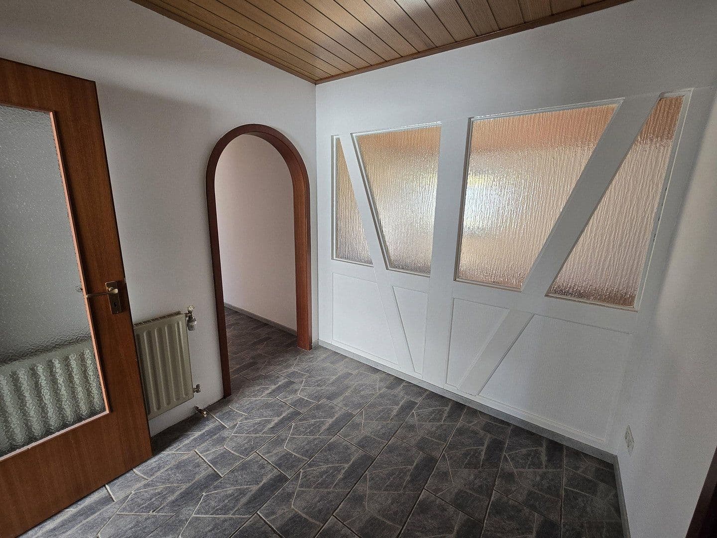 Prodej domu 236 m², pozemek 571 m², Am Sträßel 17, Lustadt, Porýní-Falc Prodej domu 236 m², pozemek 571 m², Am Sträßel 17, Lustadt, Porýní-Falc
