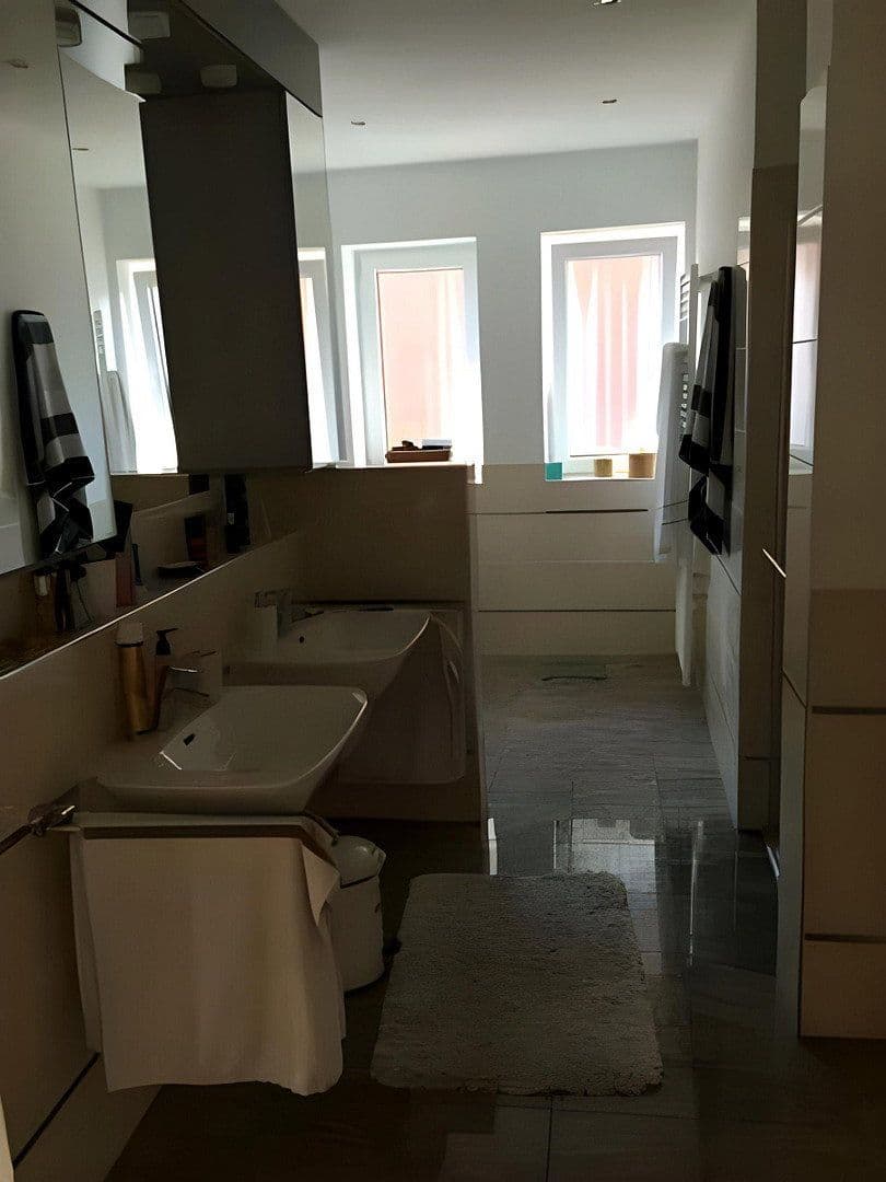 Prodej domu 200 m², pozemek 385 m², Meerbusch, Severní Porýní-Vestfálsko Prodej domu 200 m², pozemek 385 m², Meerbusch, Severní Porýní-Vestfálsko