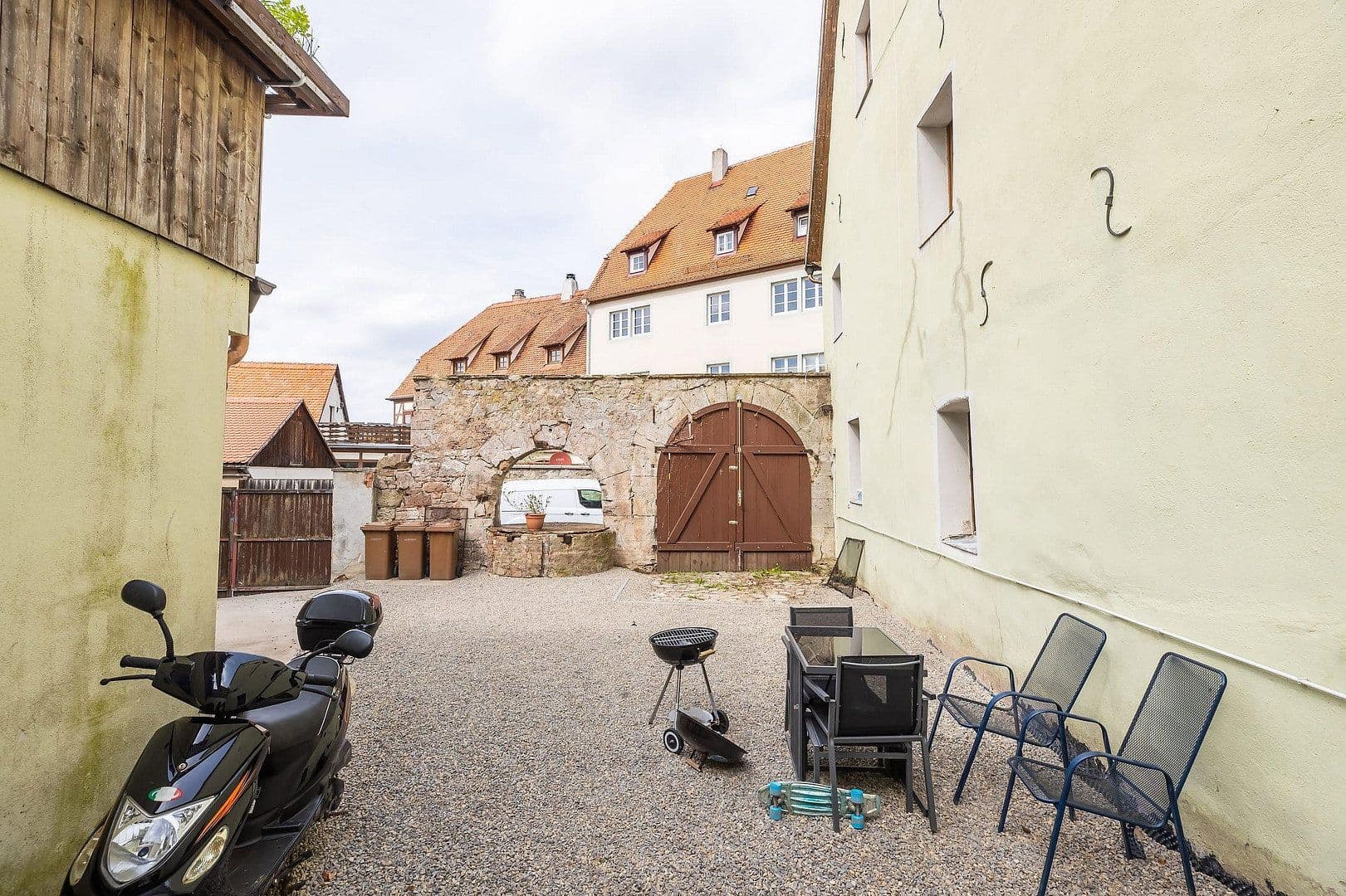 Prodej domu 540 m², pozemek 430 m², Judengasse 32, Rothenburg ob der Tauber, Bavorsko Prodej domu 540 m², pozemek 430 m², Judengasse 32, Rothenburg ob der Tauber, Bavorsko