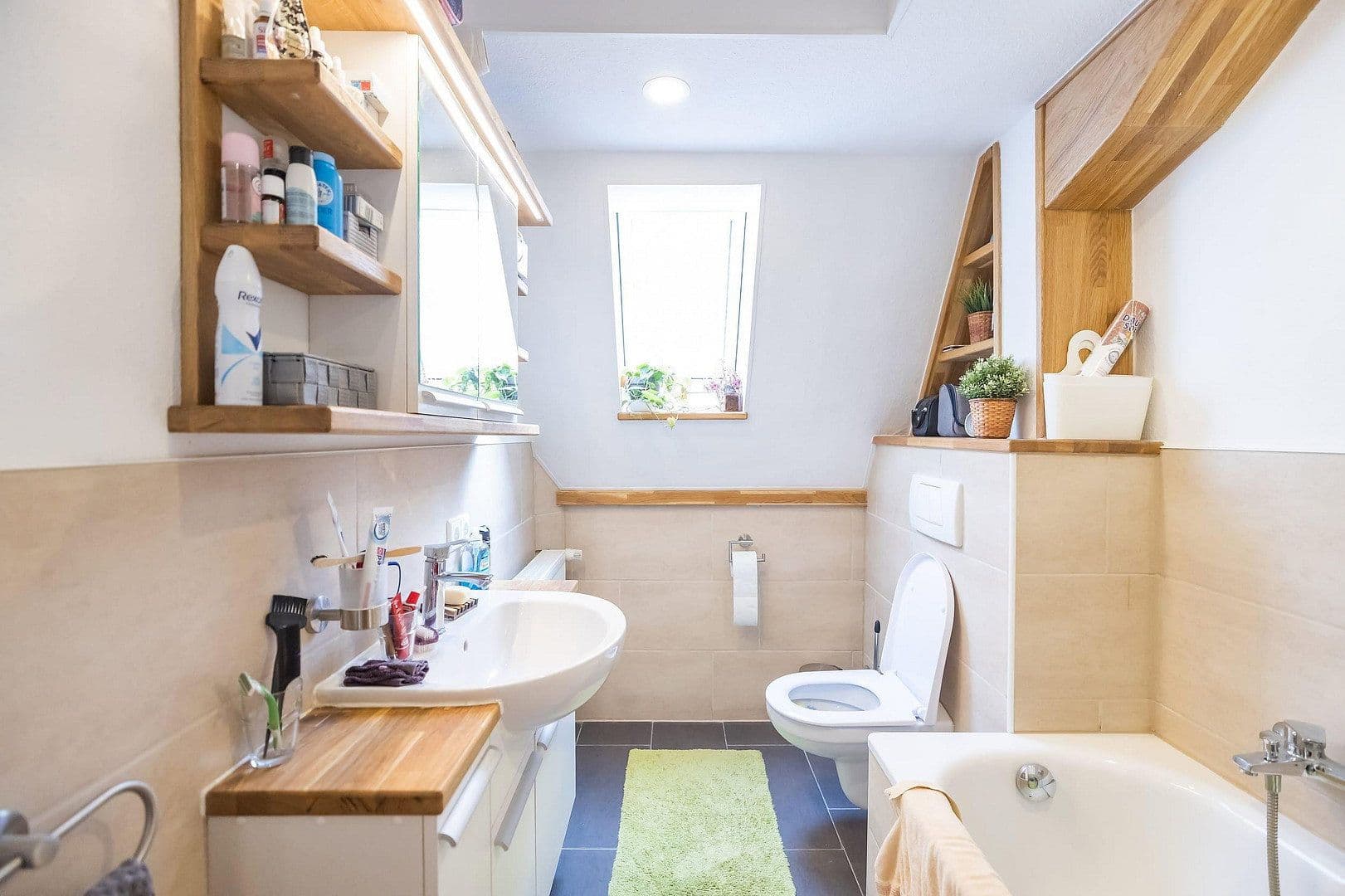 Prodej domu 540 m², pozemek 430 m², Judengasse 32, Rothenburg ob der Tauber, Bavorsko Prodej domu 540 m², pozemek 430 m², Judengasse 32, Rothenburg ob der Tauber, Bavorsko