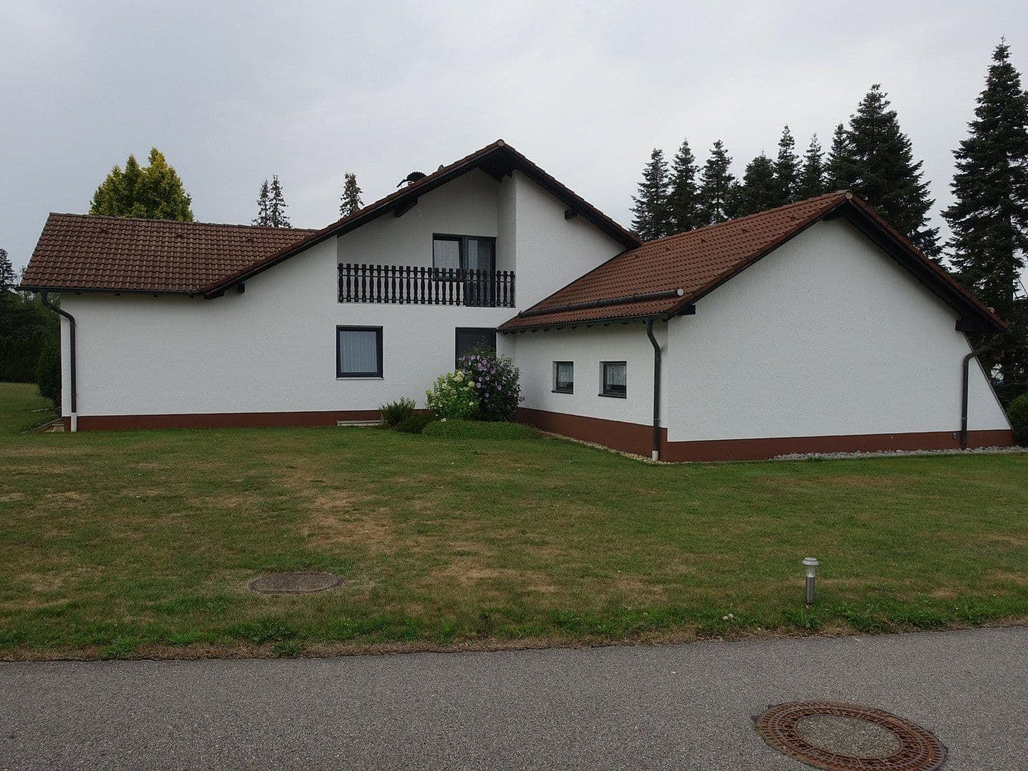 Prodej domu 167 m², pozemek 2.495 m², Laberweinting, Bavorsko Prodej domu 167 m², pozemek 2.495 m², Laberweinting, Bavorsko