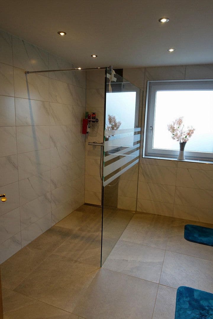 Prodej domu 167 m², pozemek 2.495 m², Laberweinting, Bavorsko Prodej domu 167 m², pozemek 2.495 m², Laberweinting, Bavorsko
