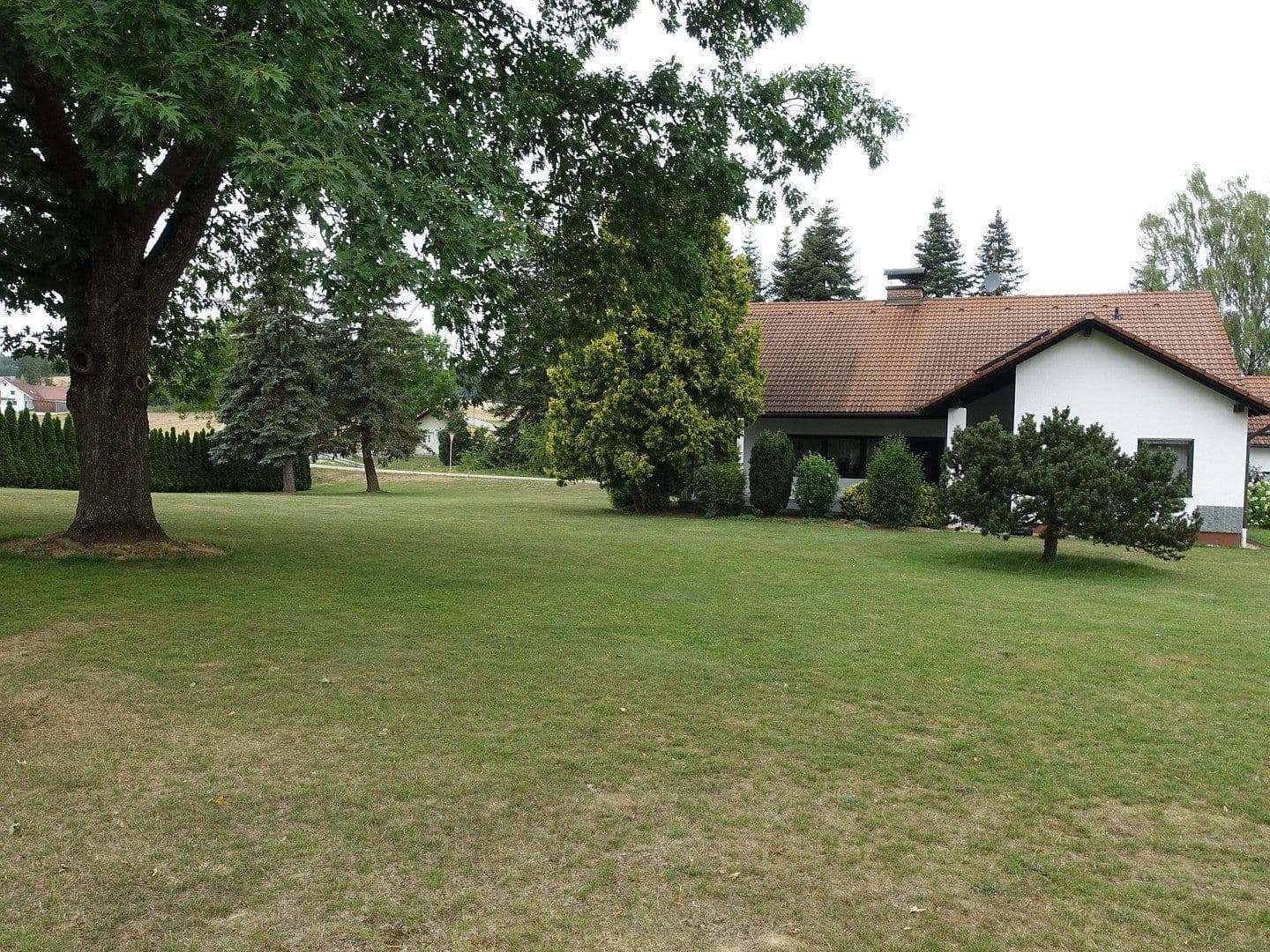 Prodej domu 167 m², pozemek 2.495 m², Laberweinting, Bavorsko Prodej domu 167 m², pozemek 2.495 m², Laberweinting, Bavorsko