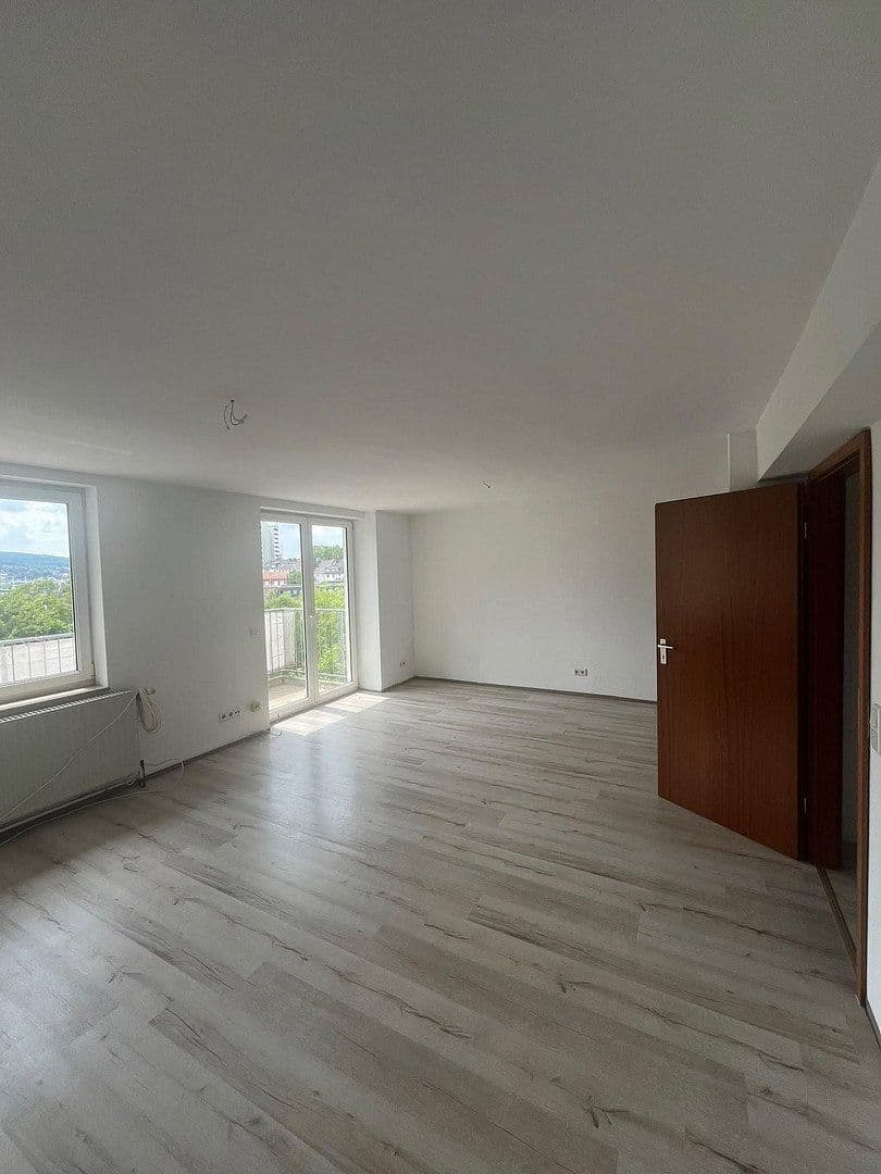 Pronájem bytu 4+1 97 m², Klimmweg 10, Wuppertal, Severní Porýní-Vestfálsko Pronájem bytu 4+1 97 m², Klimmweg 10, Wuppertal, Severní Porýní-Vestfálsko