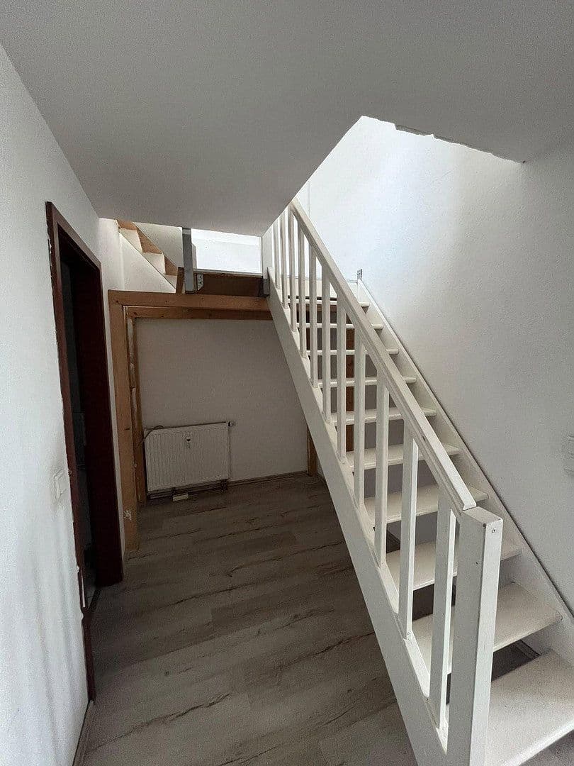 Pronájem bytu 4+1 97 m², Klimmweg 10, Wuppertal, Severní Porýní-Vestfálsko Pronájem bytu 4+1 97 m², Klimmweg 10, Wuppertal, Severní Porýní-Vestfálsko