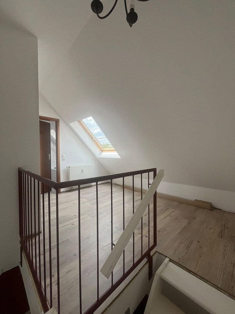 Pronájem bytu 4+1 97 m², Klimmweg 10, Wuppertal, Severní Porýní-Vestfálsko Pronájem bytu 4+1 97 m², Klimmweg 10, Wuppertal, Severní Porýní-Vestfálsko
