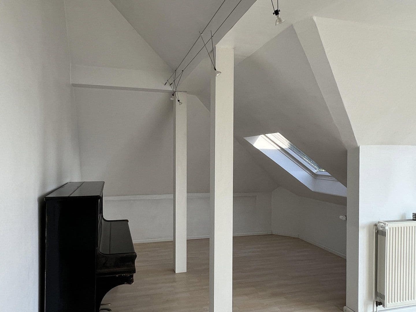 Prodej domu 143 m², pozemek 304 m², Schlangenbad, Hessen Prodej domu 143 m², pozemek 304 m², Schlangenbad, Hessen