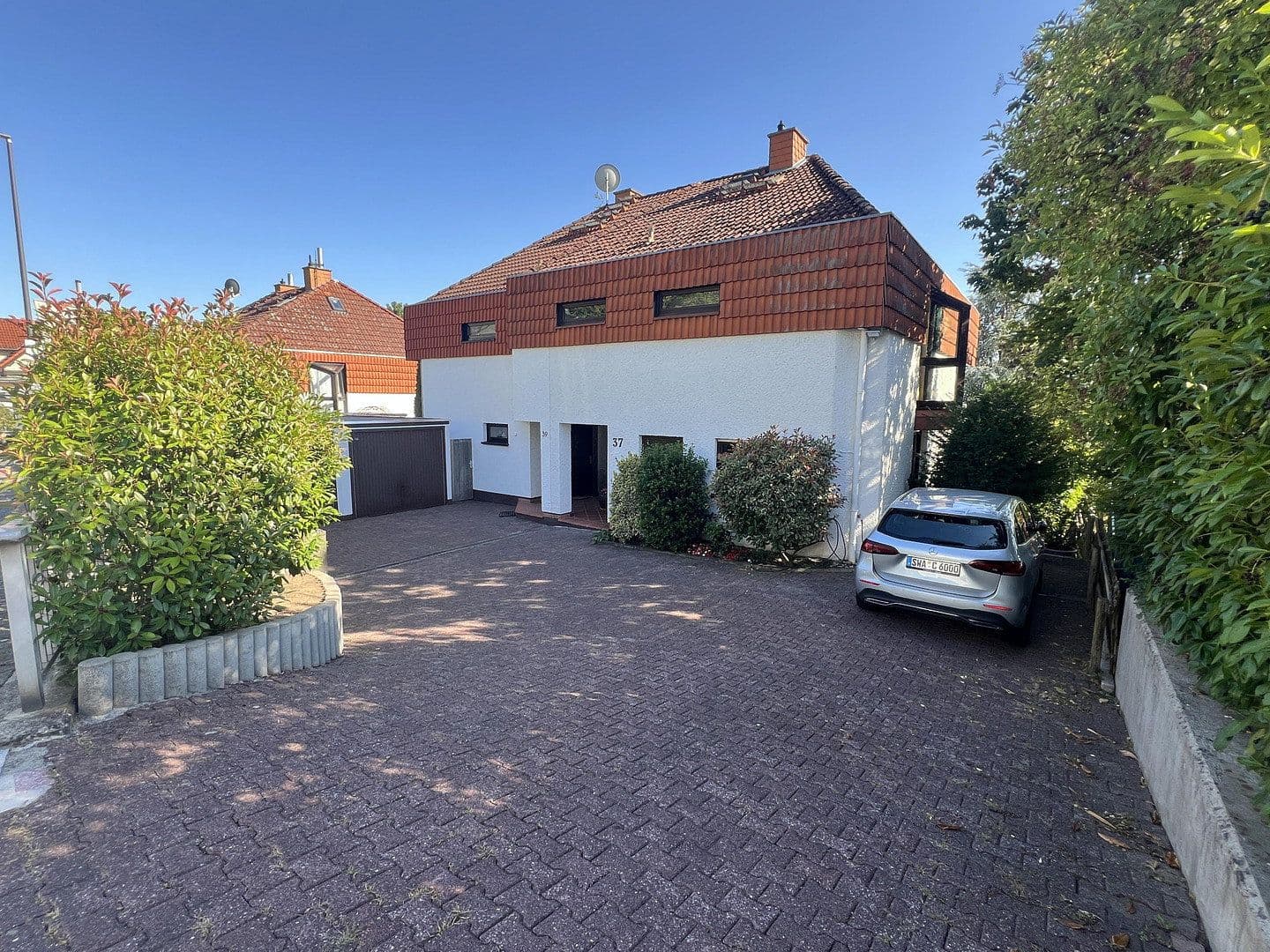 Prodej domu 143 m², pozemek 304 m², Schlangenbad, Hessen Prodej domu 143 m², pozemek 304 m², Schlangenbad, Hessen