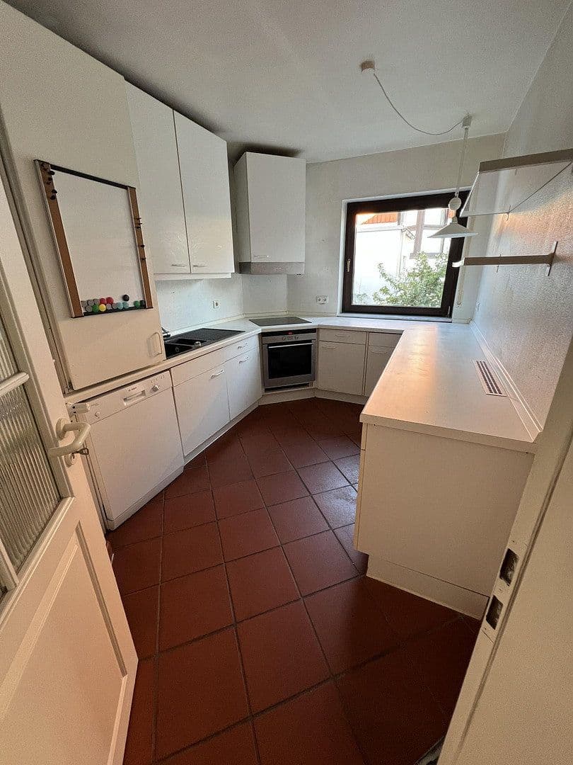 Prodej domu 143 m², pozemek 304 m², Schlangenbad, Hessen Prodej domu 143 m², pozemek 304 m², Schlangenbad, Hessen