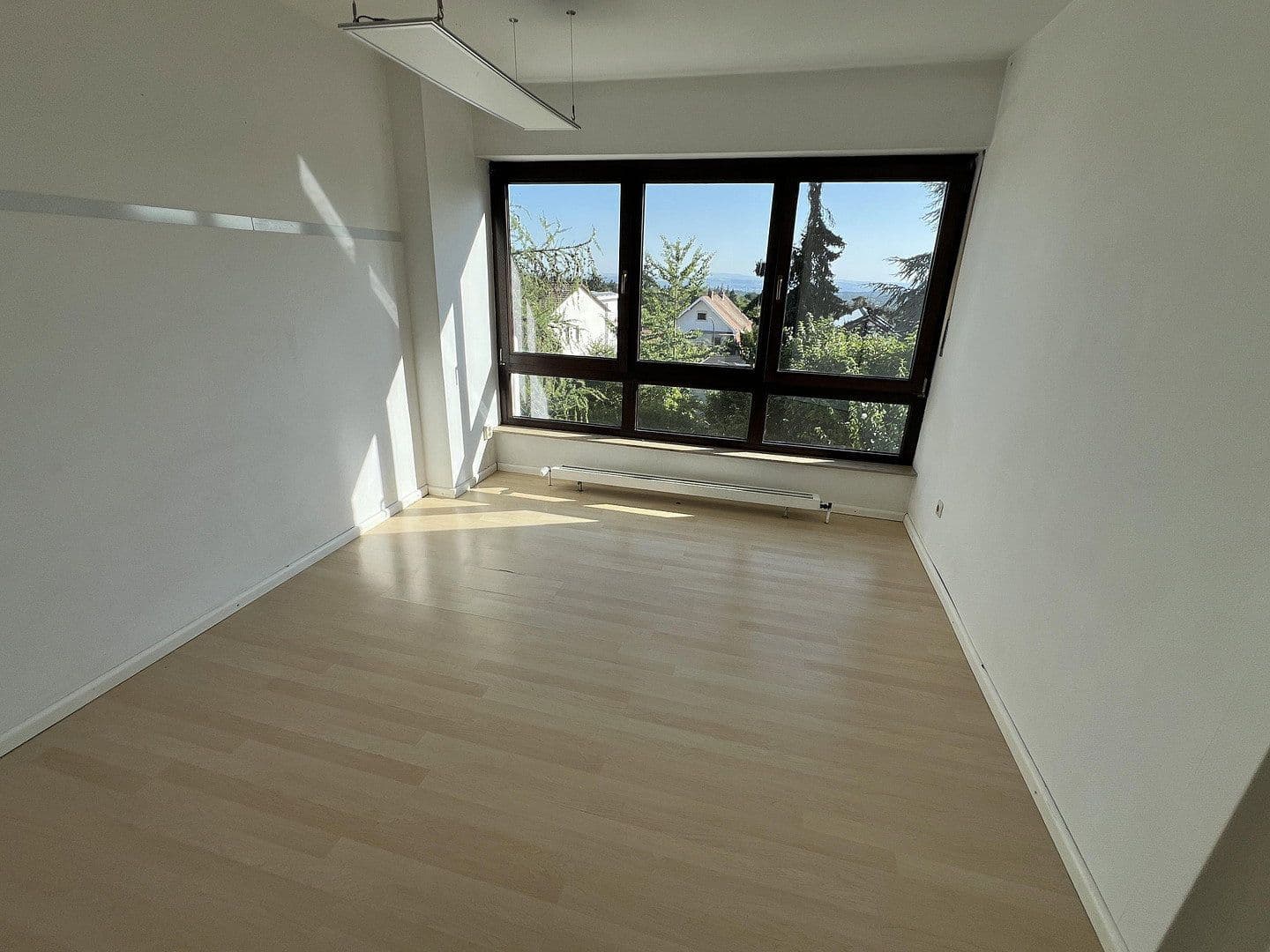 Prodej domu 143 m², pozemek 304 m², Schlangenbad, Hessen Prodej domu 143 m², pozemek 304 m², Schlangenbad, Hessen