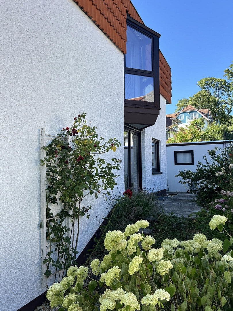 Prodej domu 143 m², pozemek 304 m², Schlangenbad, Hessen Prodej domu 143 m², pozemek 304 m², Schlangenbad, Hessen