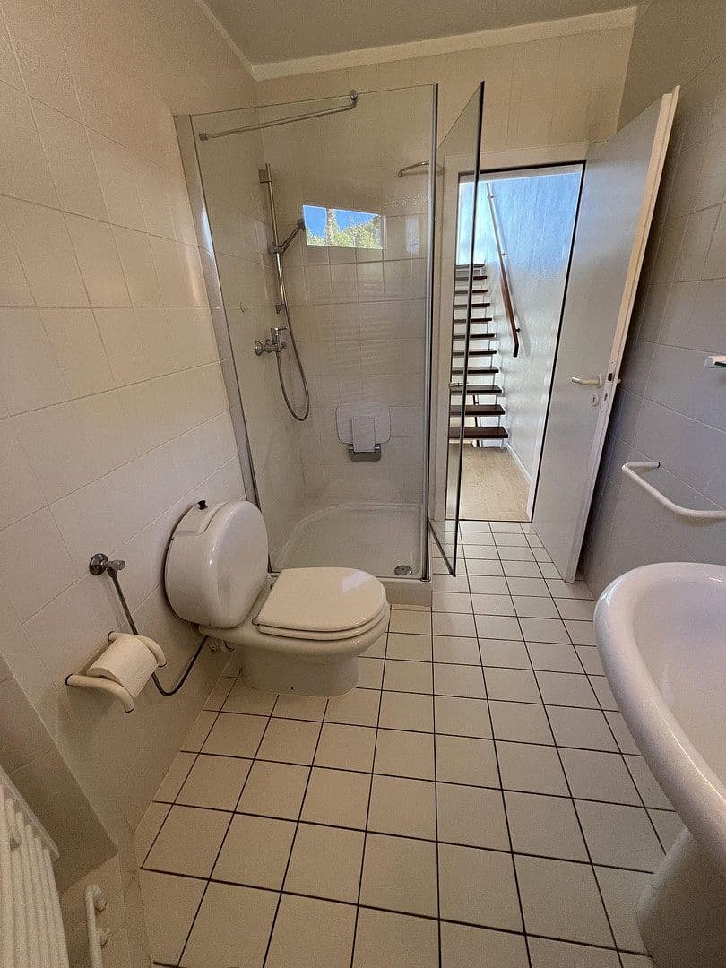 Prodej domu 143 m², pozemek 304 m², Schlangenbad, Hessen Prodej domu 143 m², pozemek 304 m², Schlangenbad, Hessen