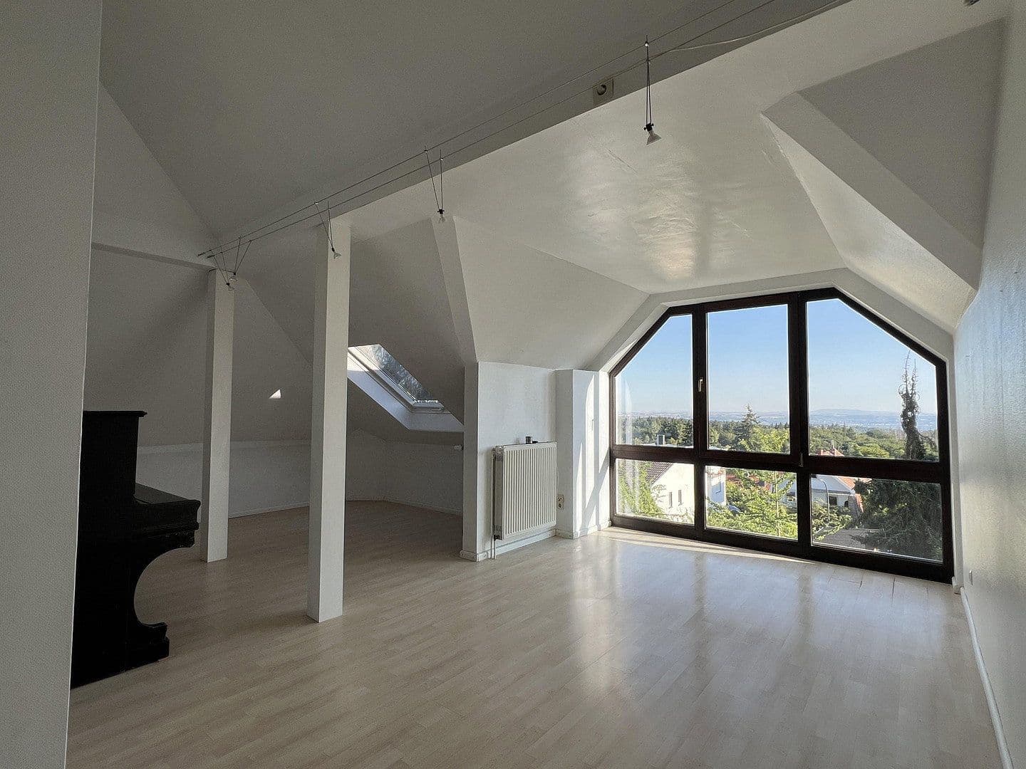 Prodej domu 143 m², pozemek 304 m², Schlangenbad, Hessen Prodej domu 143 m², pozemek 304 m², Schlangenbad, Hessen