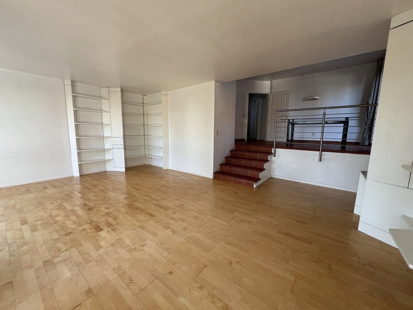 Prodej domu 143 m², pozemek 304 m², Schlangenbad, Hessen Prodej domu 143 m², pozemek 304 m², Schlangenbad, Hessen