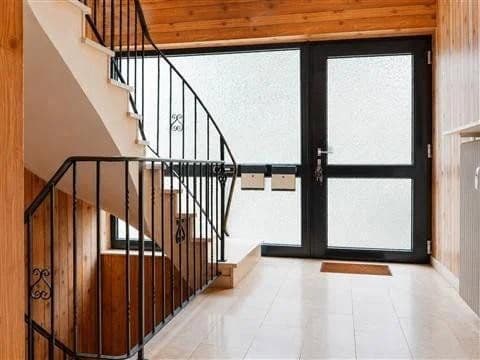 Prodej domu 182 m², pozemek 548 m², Finsterbachstraße 32, Pirmasens, Porýní-Falc Prodej domu 182 m², pozemek 548 m², Finsterbachstraße 32, Pirmasens, Porýní-Falc
