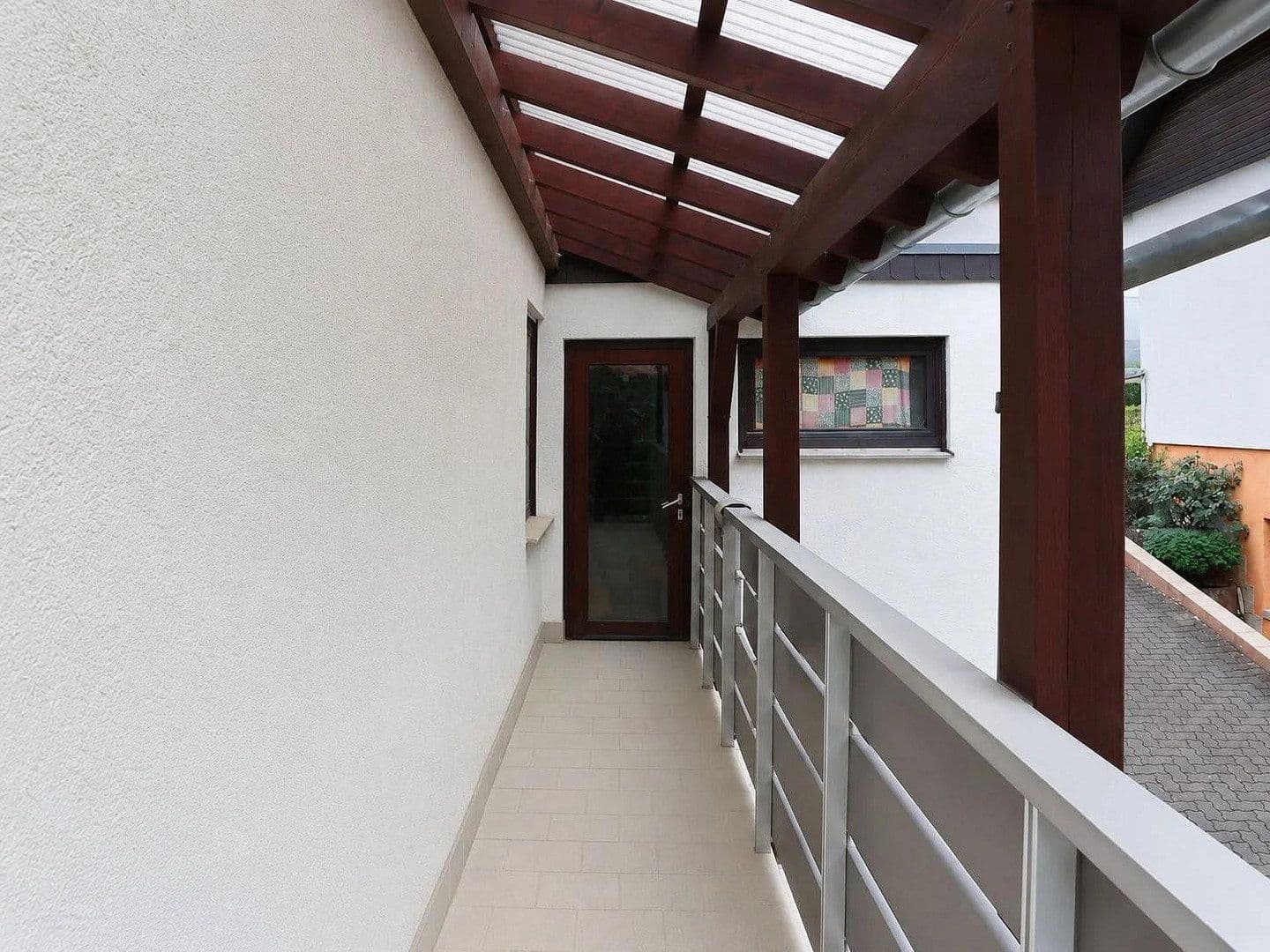 Prodej domu 182 m², pozemek 548 m², Finsterbachstraße 32, Pirmasens, Porýní-Falc Prodej domu 182 m², pozemek 548 m², Finsterbachstraße 32, Pirmasens, Porýní-Falc