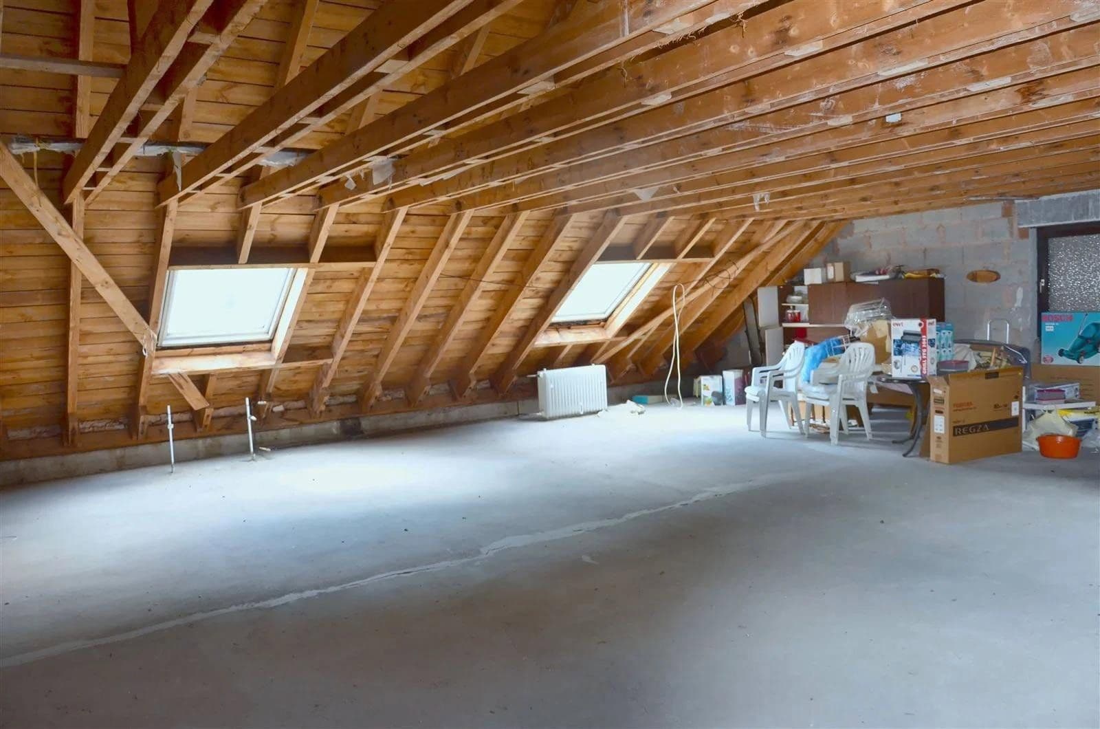 Prodej domu 182 m², pozemek 548 m², Finsterbachstraße 32, Pirmasens, Porýní-Falc Prodej domu 182 m², pozemek 548 m², Finsterbachstraße 32, Pirmasens, Porýní-Falc