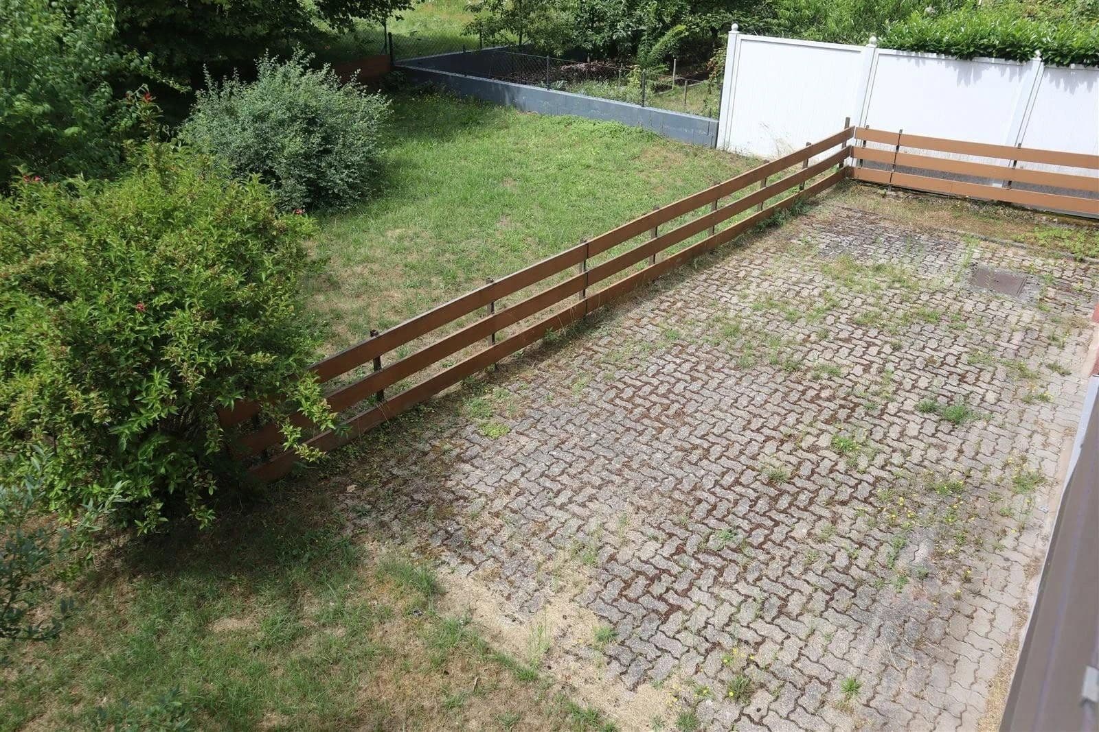 Prodej domu 182 m², pozemek 548 m², Finsterbachstraße 32, Pirmasens, Porýní-Falc Prodej domu 182 m², pozemek 548 m², Finsterbachstraße 32, Pirmasens, Porýní-Falc