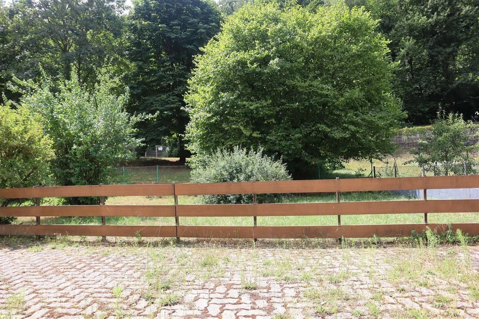 Prodej domu 182 m², pozemek 548 m², Finsterbachstraße 32, Pirmasens, Porýní-Falc Prodej domu 182 m², pozemek 548 m², Finsterbachstraße 32, Pirmasens, Porýní-Falc