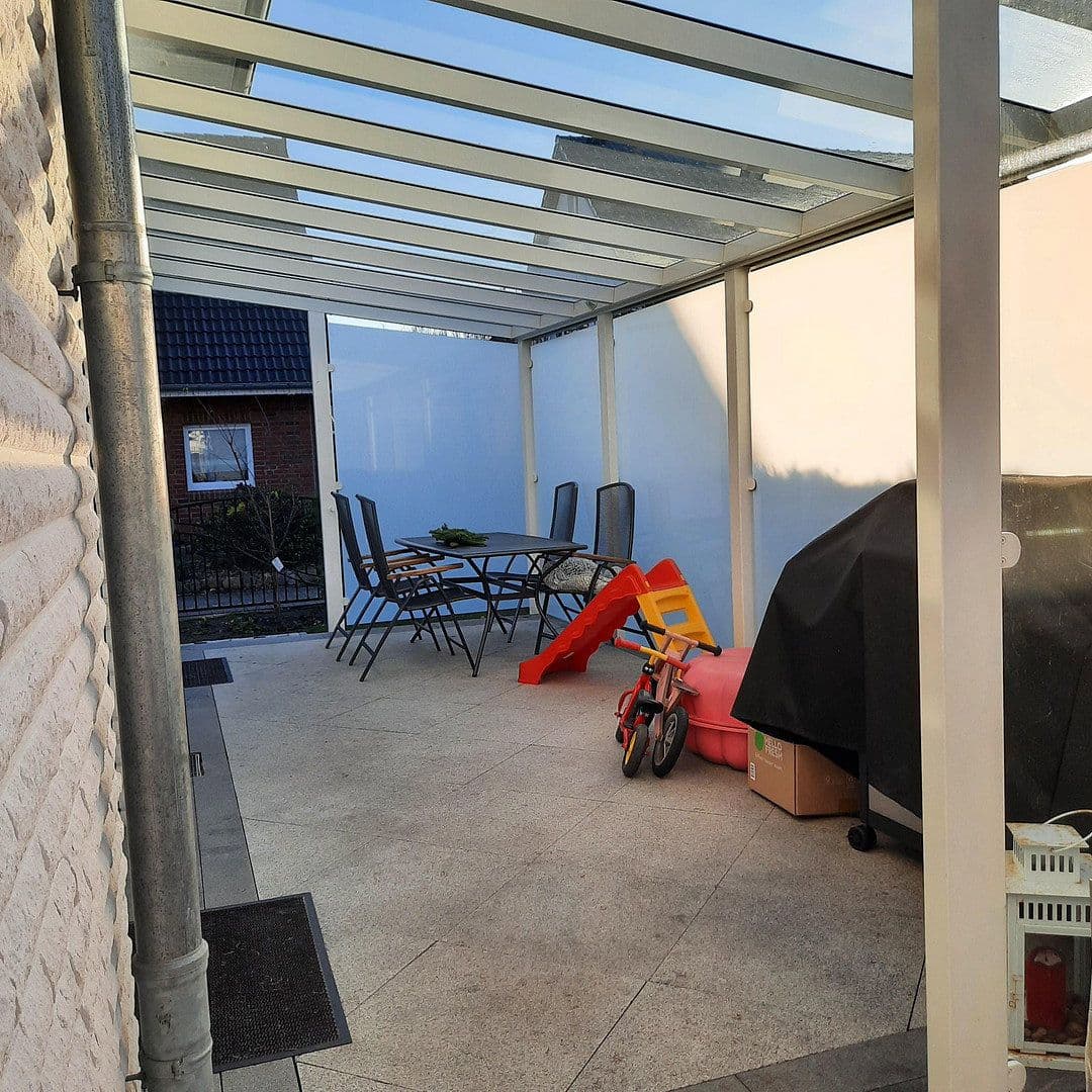 Prodej domu 173 m², pozemek 404 m², Am Knick 11, Henstedt-Ulzburg, Šlesvicko-Holštýnsko Prodej domu 173 m², pozemek 404 m², Am Knick 11, Henstedt-Ulzburg, Šlesvicko-Holštýnsko