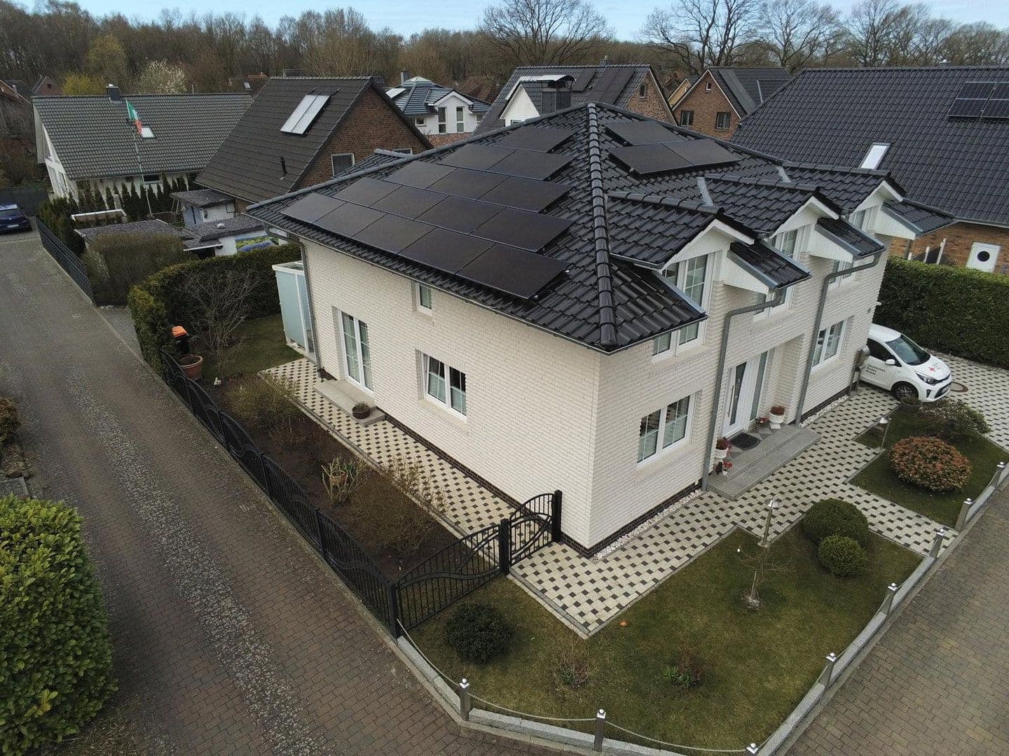 Prodej domu 173 m², pozemek 404 m², Am Knick 11, Henstedt-Ulzburg, Šlesvicko-Holštýnsko Prodej domu 173 m², pozemek 404 m², Am Knick 11, Henstedt-Ulzburg, Šlesvicko-Holštýnsko