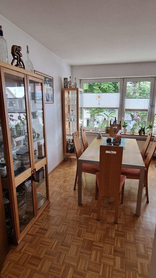 Pronájem bytu 3+1 77 m², Bad Pyrmont, Dolní Sasko Pronájem bytu 3+1 77 m², Bad Pyrmont, Dolní Sasko