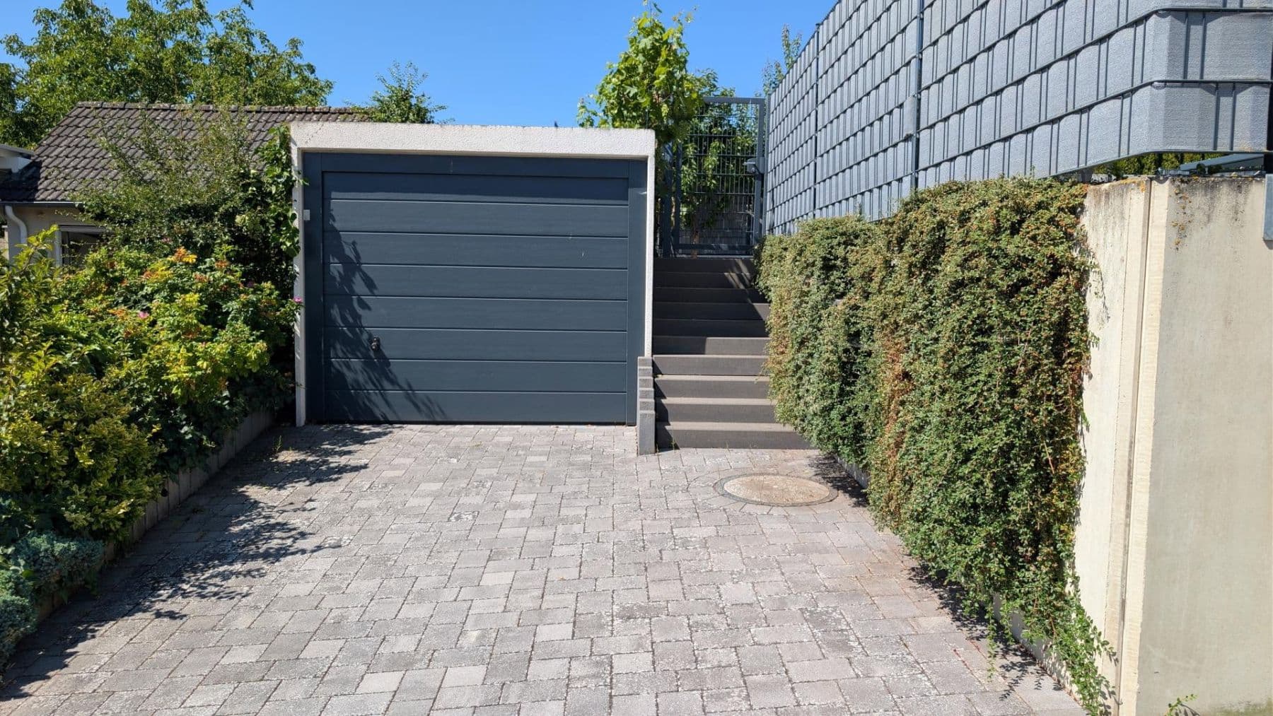 Prodej domu 209 m², pozemek 374 m², Polch, Porýní-Falc Prodej domu 209 m², pozemek 374 m², Polch, Porýní-Falc