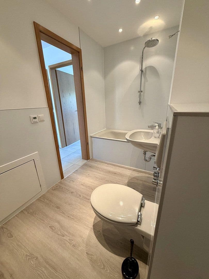 Pronájem bytu 2+1 75 m², Eberstadt, Hessen Pronájem bytu 2+1 75 m², Eberstadt, Hessen