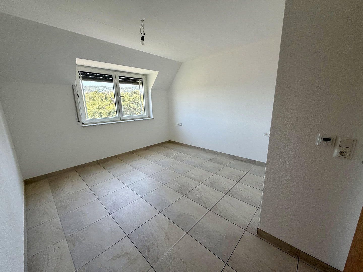 Pronájem bytu 2+1 75 m², Eberstadt, Hessen Pronájem bytu 2+1 75 m², Eberstadt, Hessen