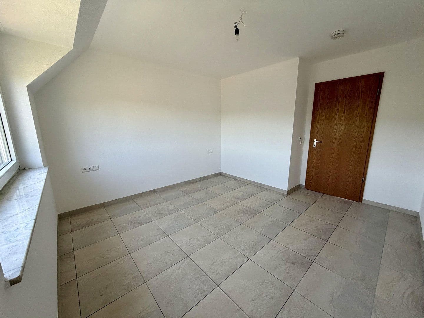 Pronájem bytu 2+1 75 m², Eberstadt, Hessen Pronájem bytu 2+1 75 m², Eberstadt, Hessen