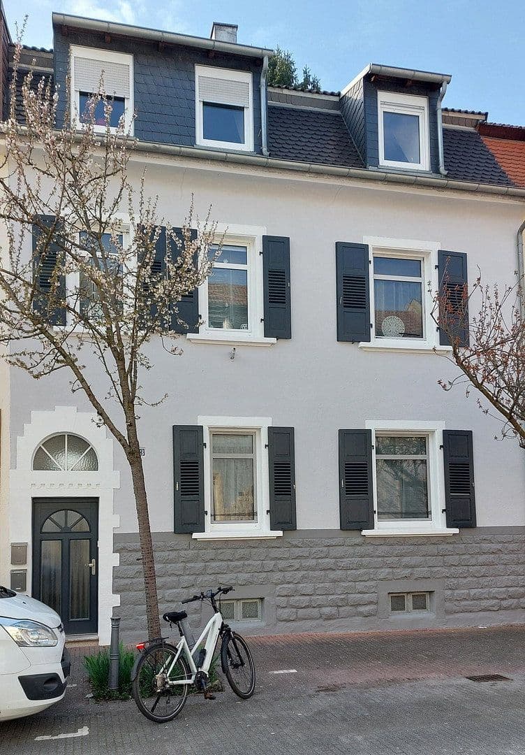 Prodej domu 220 m², pozemek 270 m², Ludwigshafen, Porýní-Falc Prodej domu 220 m², pozemek 270 m², Ludwigshafen, Porýní-Falc