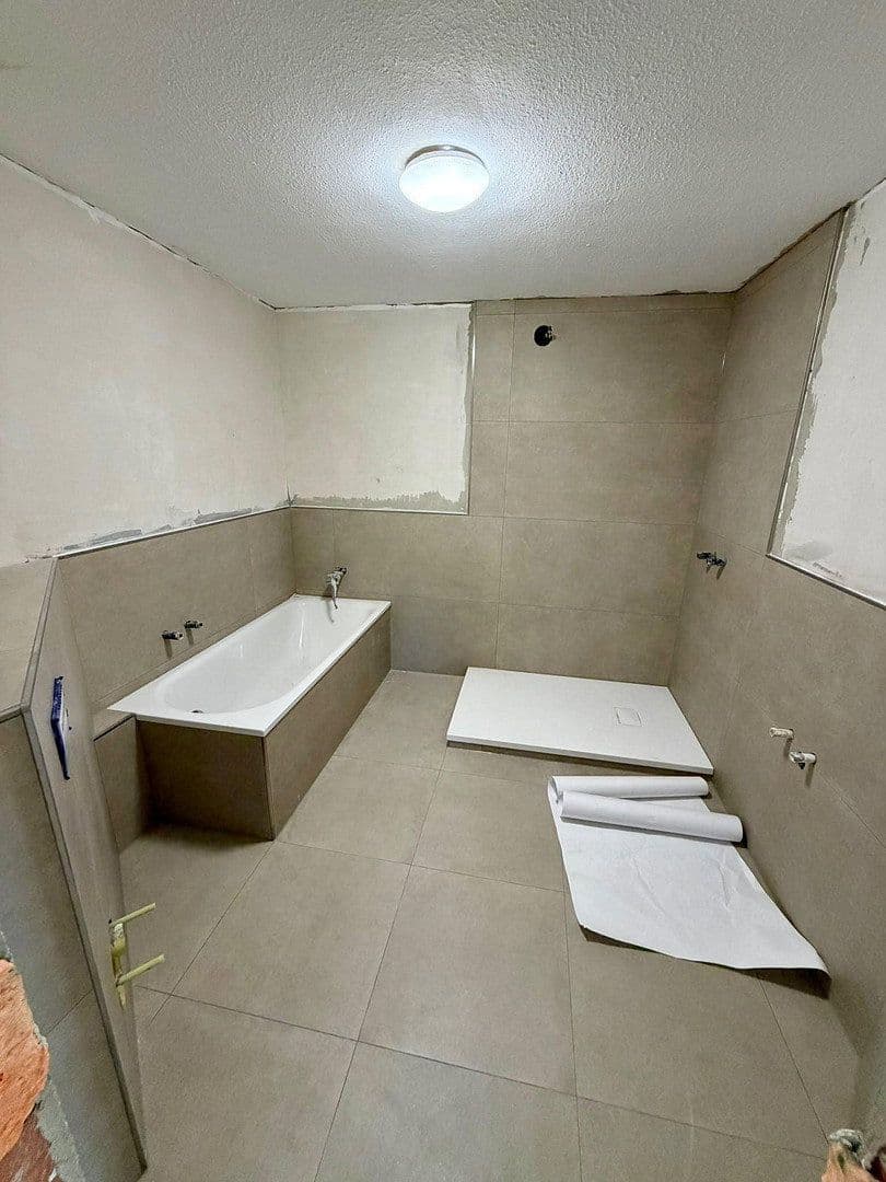 Pronájem bytu 4+1 100 m², Finkenweg, Elsenfeld, Bavorsko Pronájem bytu 4+1 100 m², Finkenweg, Elsenfeld, Bavorsko