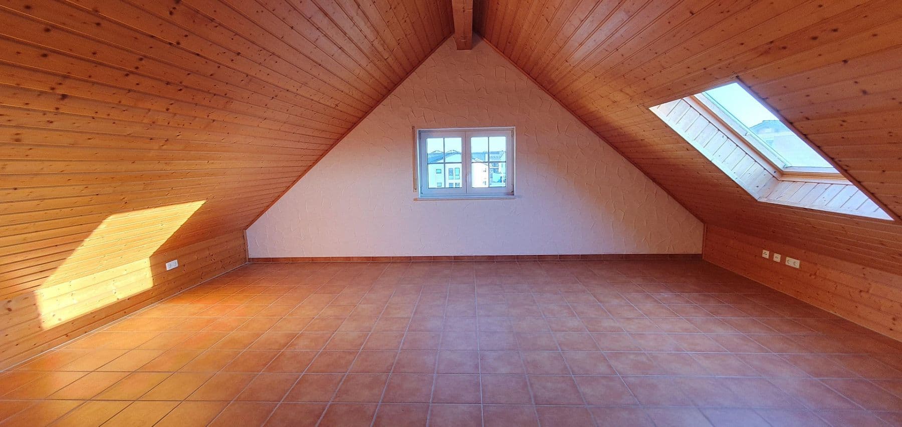 Prodej domu 180 m², pozemek 325 m², Bruchmühlbach-Miesau, Porýní-Falc Prodej domu 180 m², pozemek 325 m², Bruchmühlbach-Miesau, Porýní-Falc
