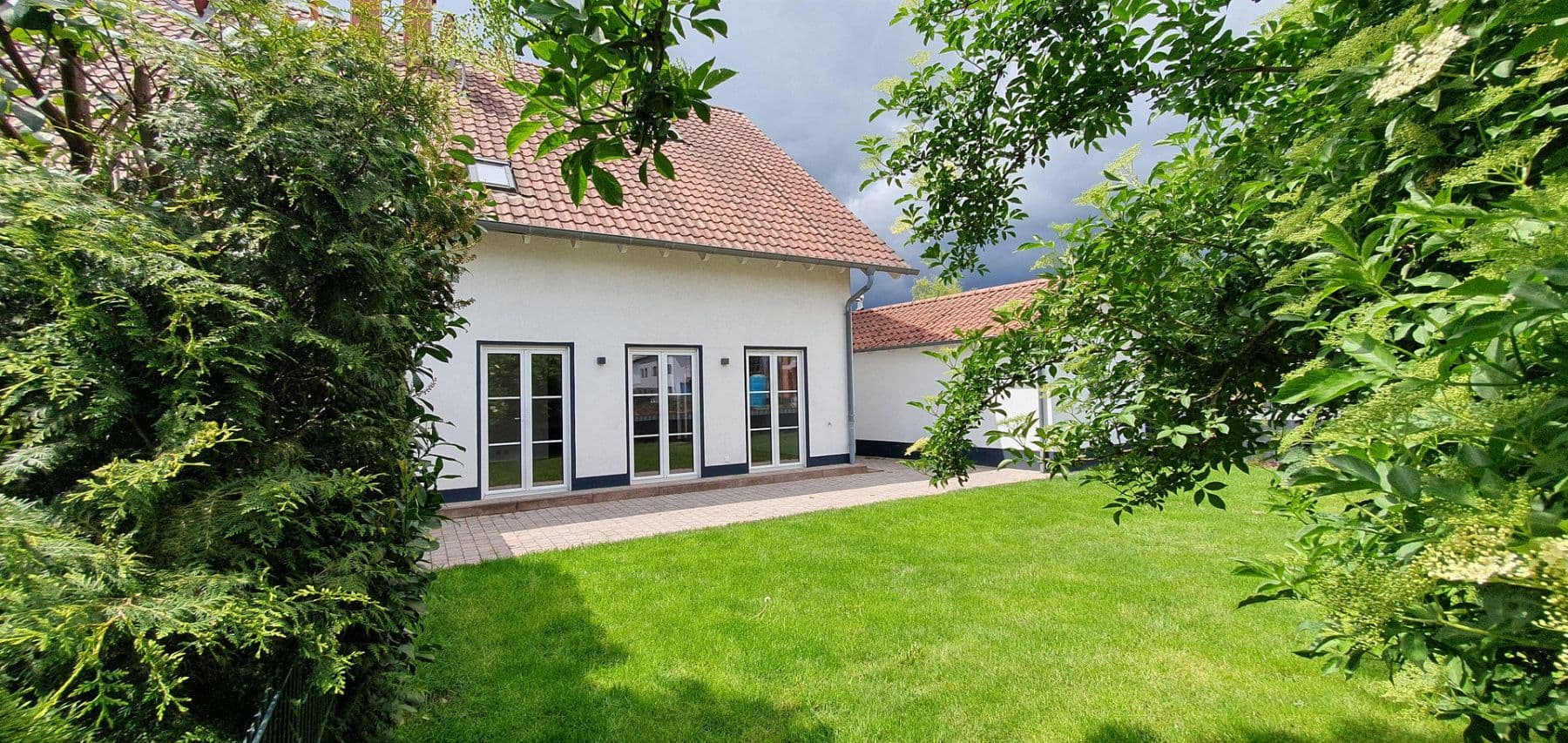 Prodej domu 180 m², pozemek 325 m², Bruchmühlbach-Miesau, Porýní-Falc Prodej domu 180 m², pozemek 325 m², Bruchmühlbach-Miesau, Porýní-Falc